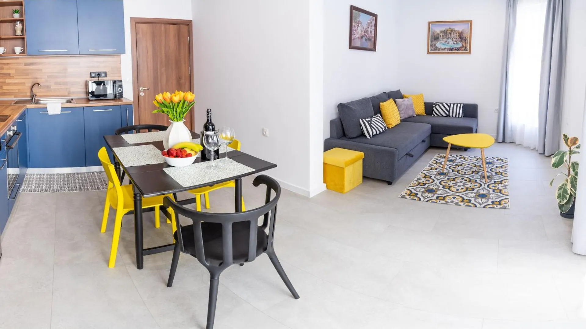 Sevastopol Apartments וארנה